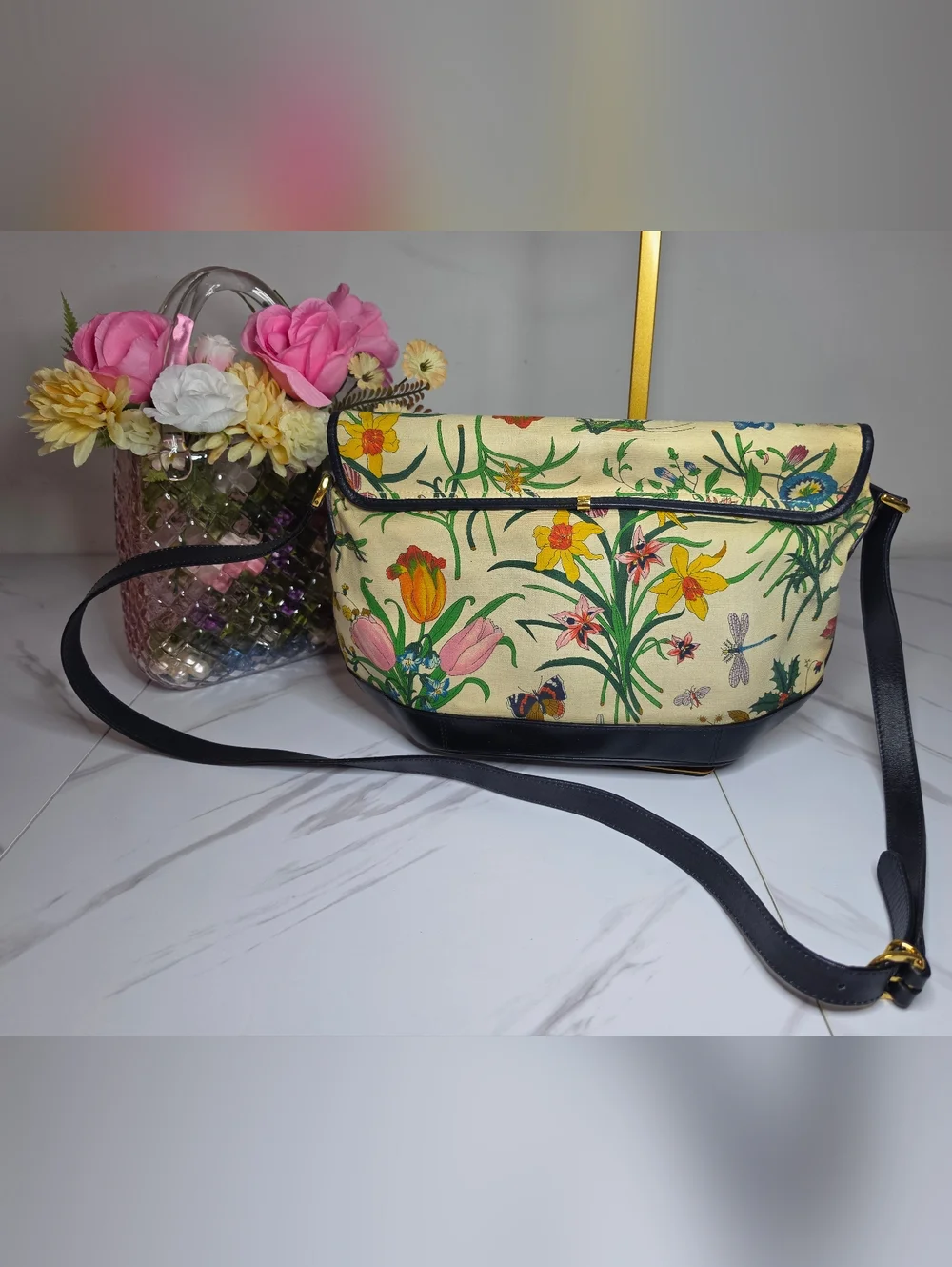 RARE Vintage Gucci Flora Canvas Summer Crossbody Bag | Perfect Summer Bag ✨️🩷🦋